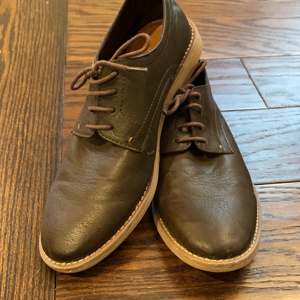Boys brown lace up dress shoe.